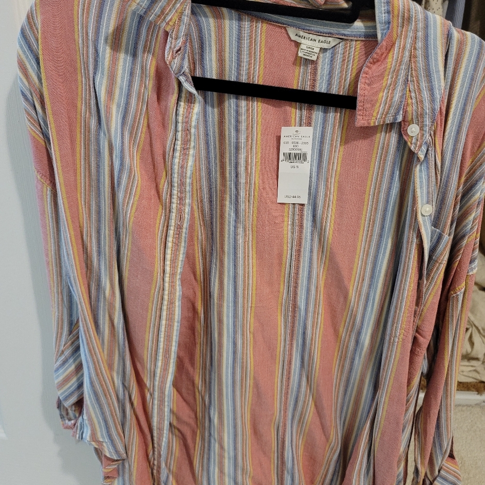 American Eagle Pink Striped shirt
